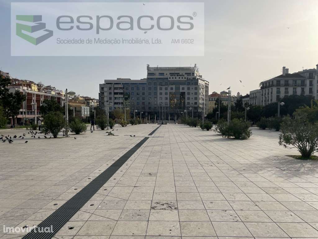 Loja no Centro Comercial da Mouraria, Lisboa - Grande imagem: 4/12