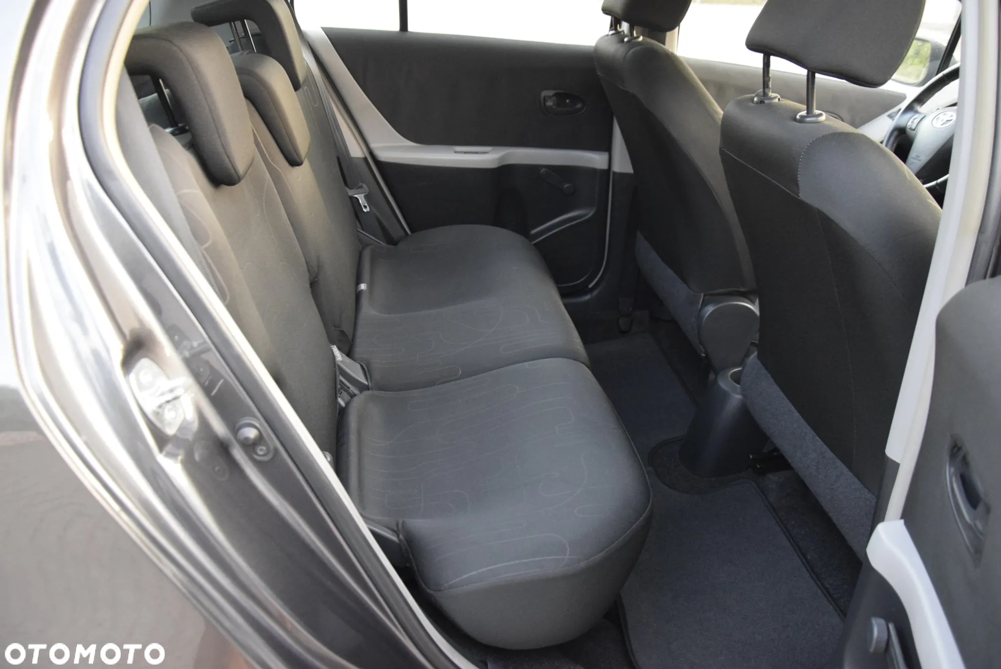 Toyota Yaris 1.0 Luna A/C - 20
