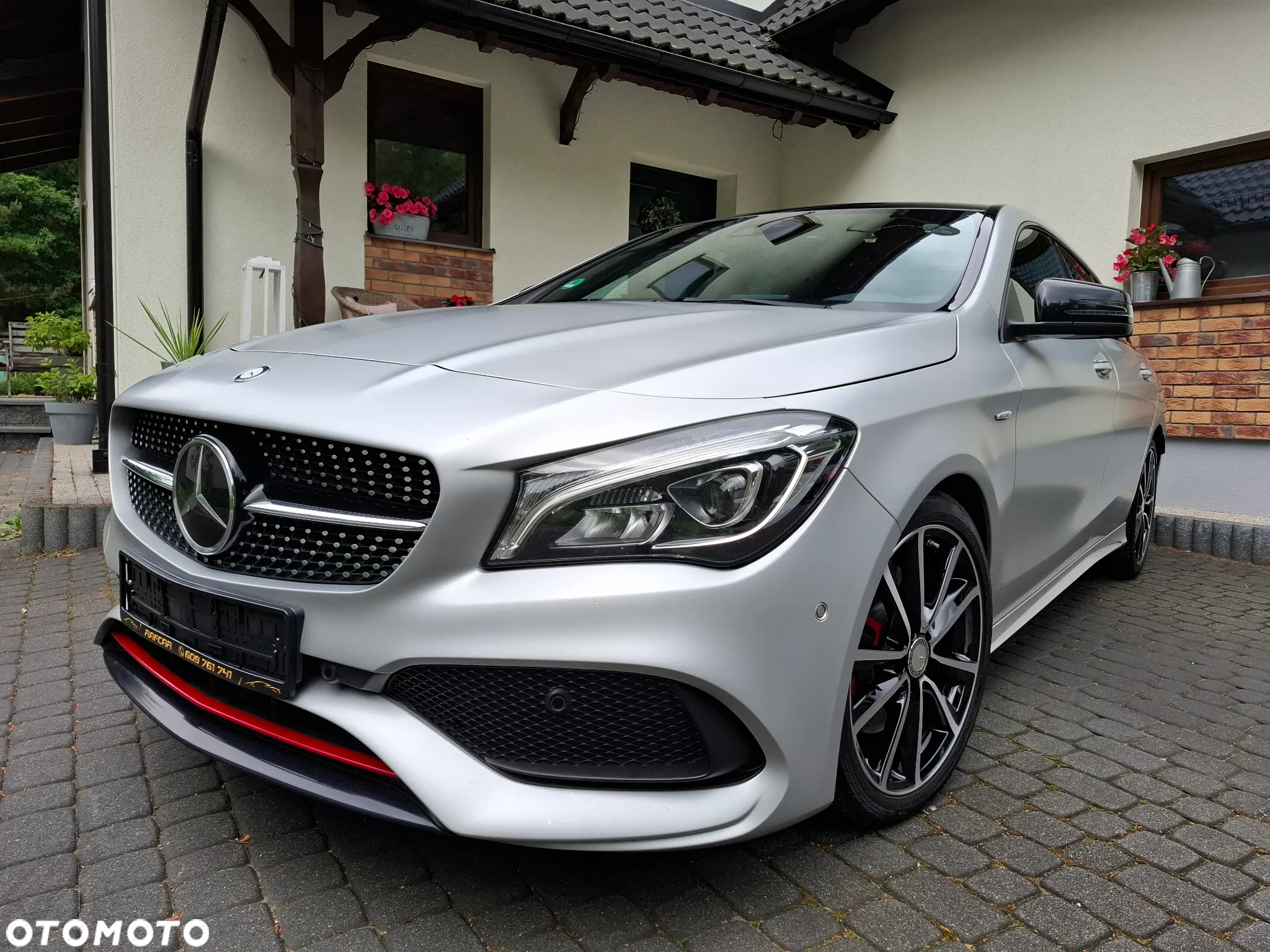 Mercedes-Benz CLA Shooting Brake 250 4Matic 7G-DCT Sport - 3