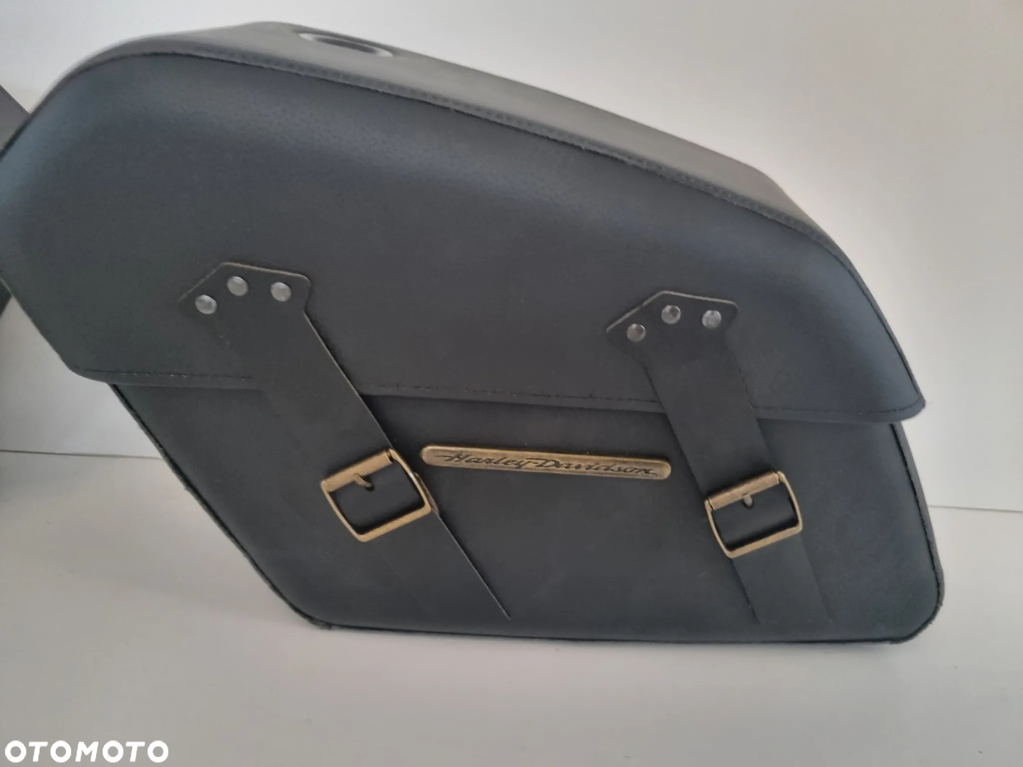 Sakwy Kufry boczne Harley Davidson Softail M8 Fat Boy Breakout Brass 90201645A - 4