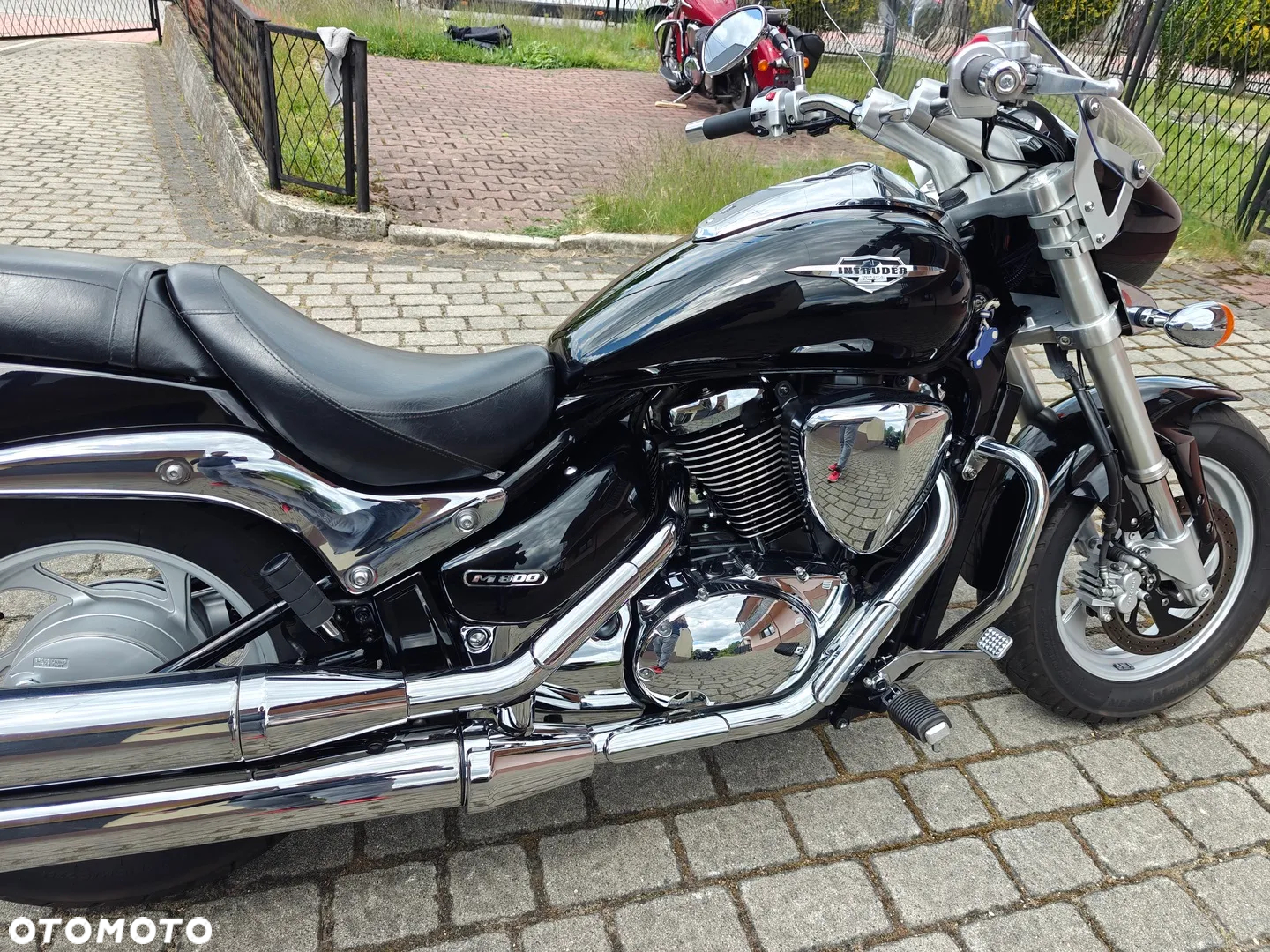 Suzuki Intruder - 5