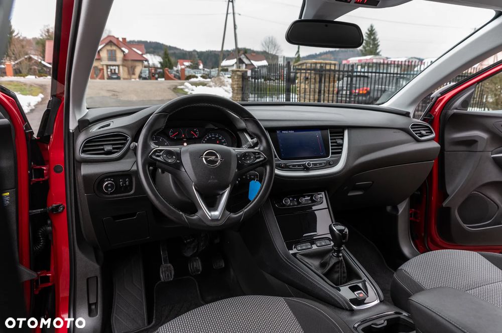 Opel Grandland X 1.2 Start/Stop Business Elegance - 37