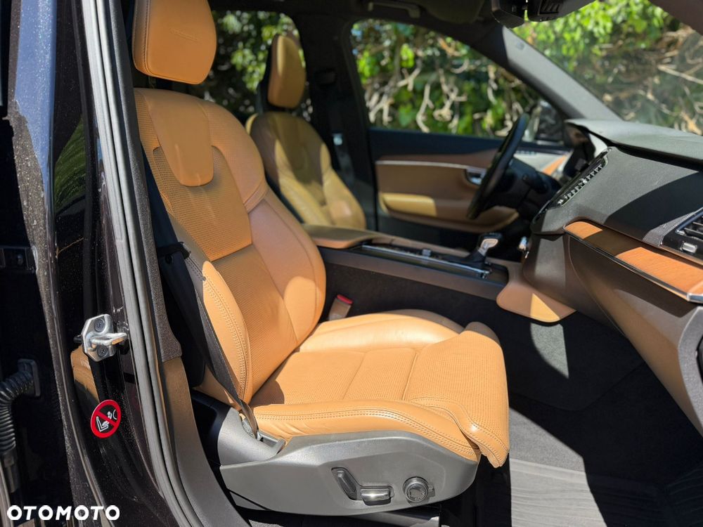 Volvo XC 90 D5 AWD Inscription 7os - 21
