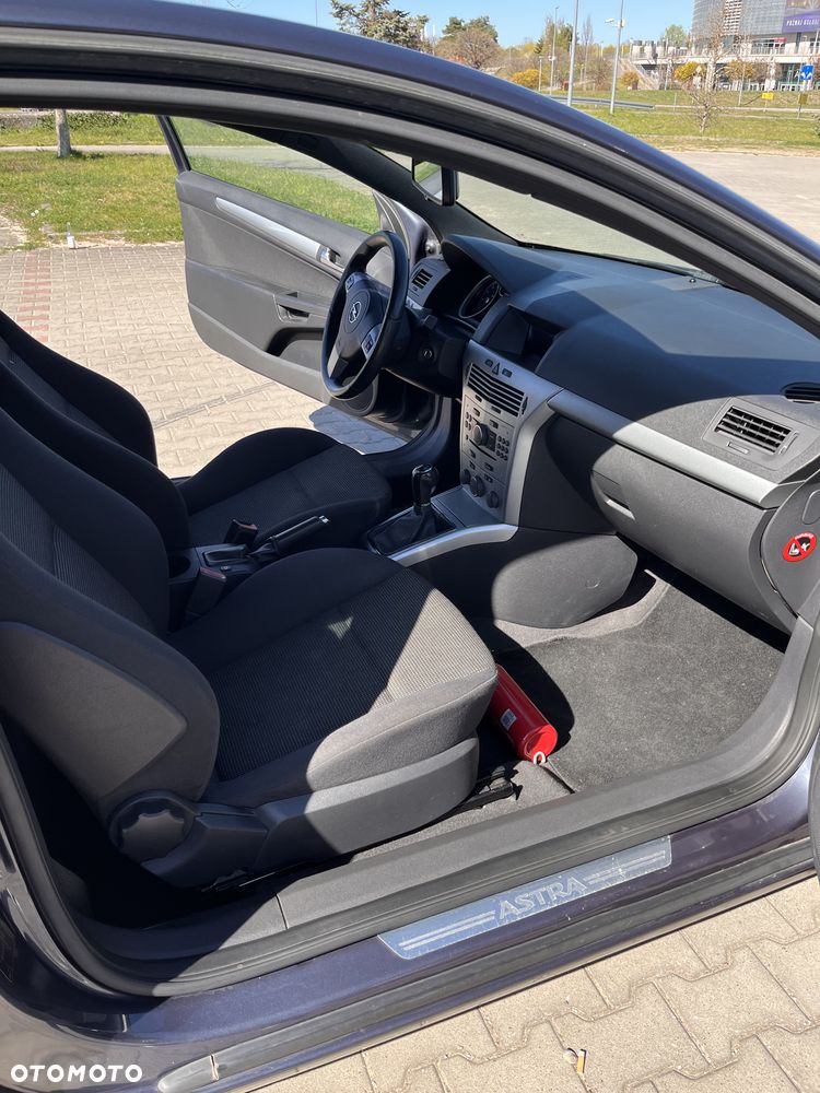 Opel Astra 1.6 Sport - 13