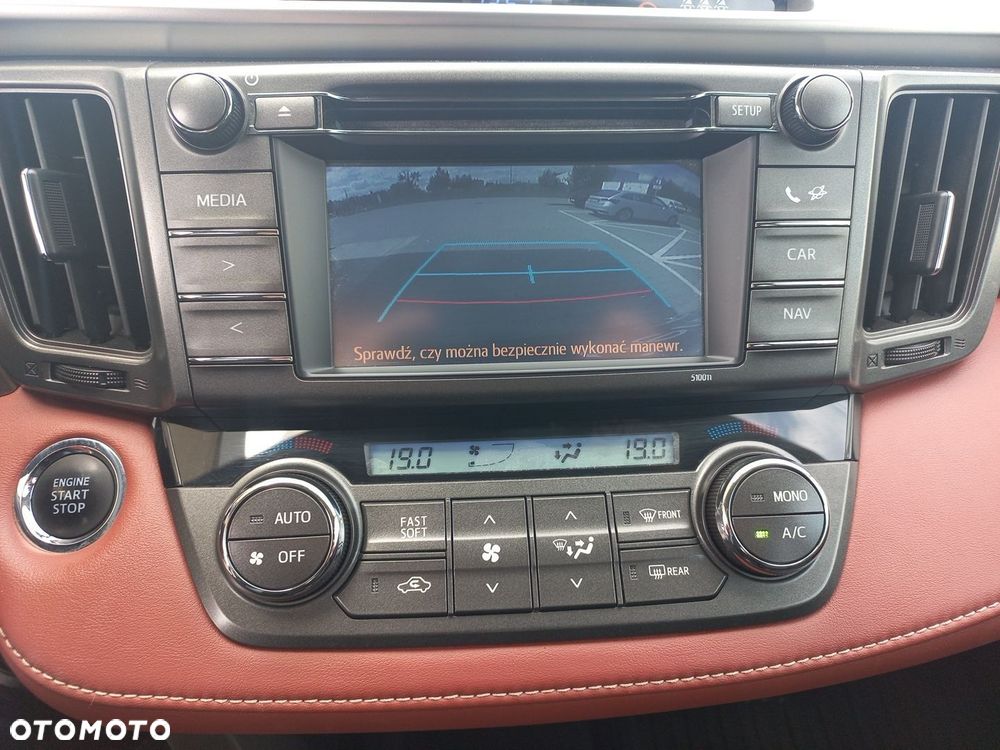 Toyota RAV4 2.0 Premium 4x4 MS - 26
