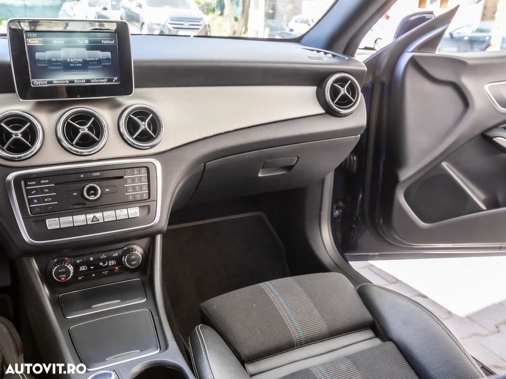 Mercedes-Benz CLA 200 d 4MATIC Aut. - 17