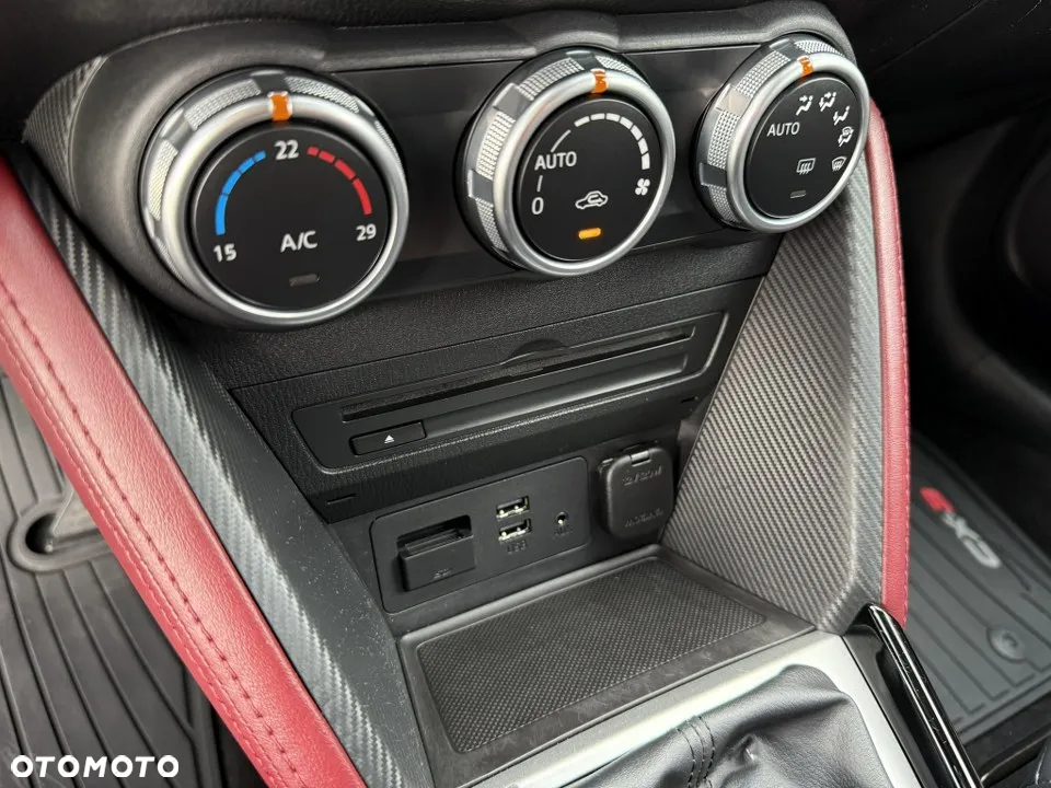 Mazda CX-3 SKYACTIV-G 120 FWD Exclusive-Line - 27