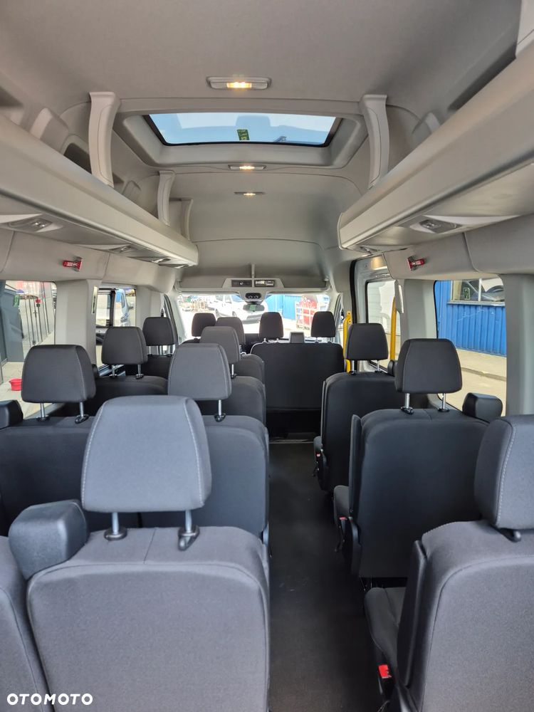 Ford Transit Autobus 18 miejsc - 2