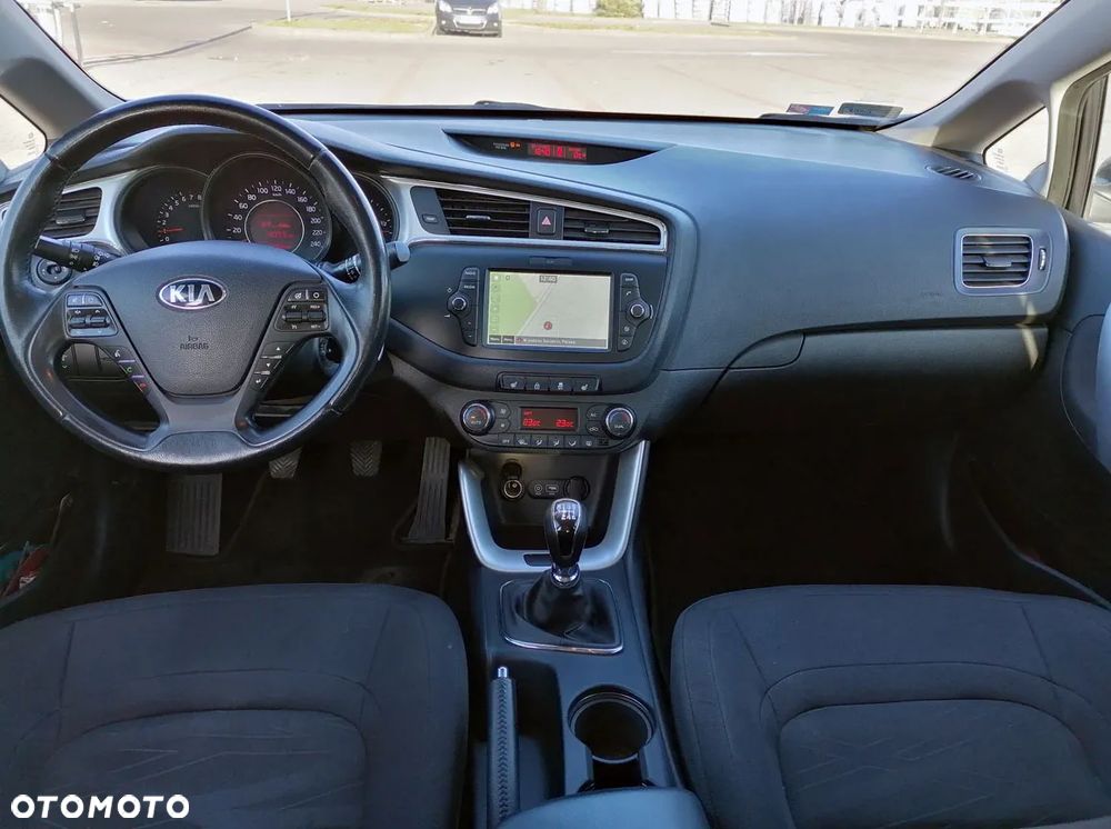 Kia Ceed 1.6 GDI Smart Plus - 14