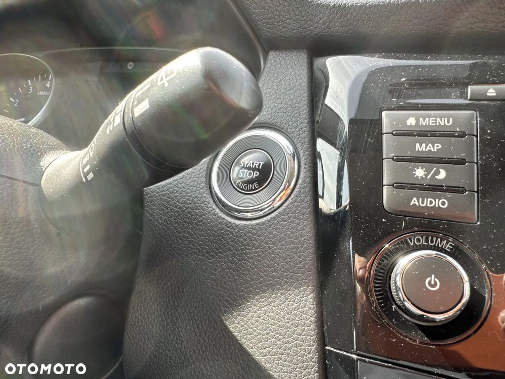 Nissan Qashqai 1.3 DIG-T N-Connecta EU6d - 23