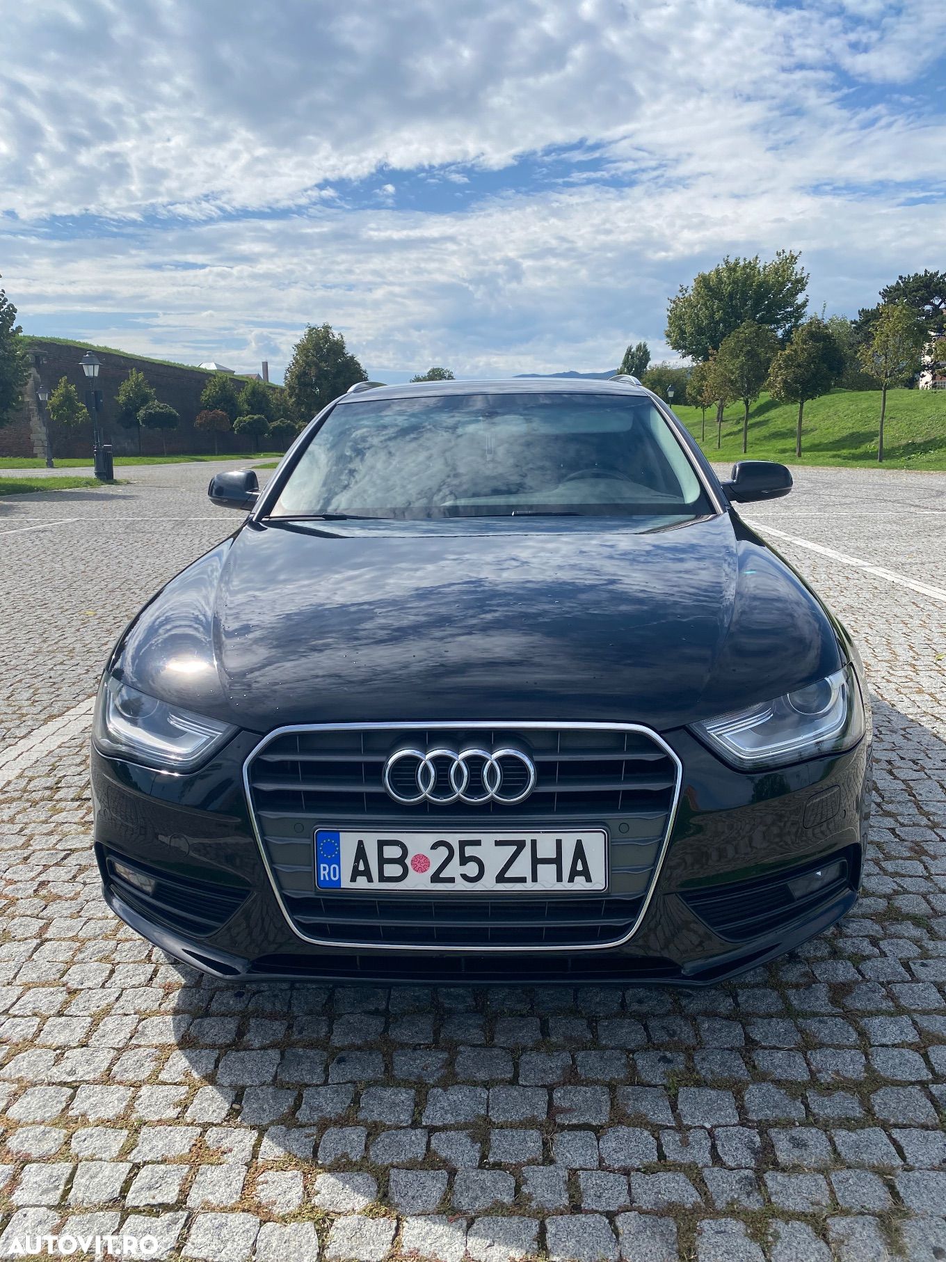 Audi A4 Avant 2.0 TDI - 1