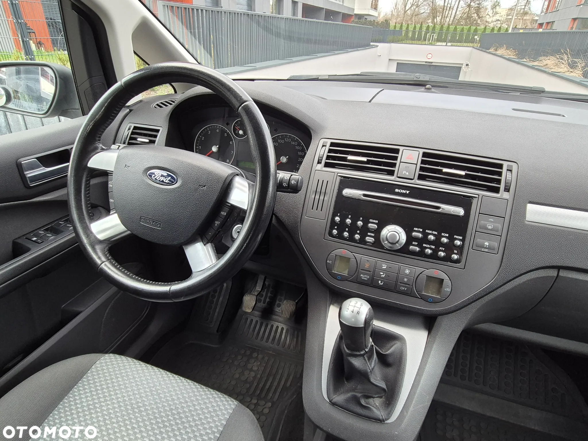 Ford C-MAX - 11