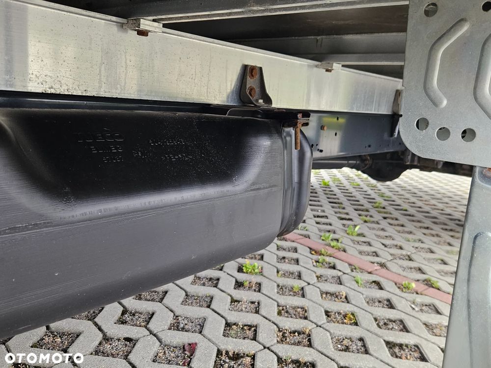 Iveco Daily 35-150, Kontener 8 palet - 6