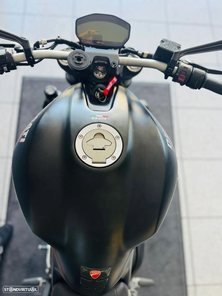 Ducati Monster - 4