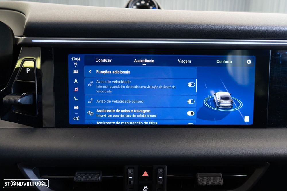 Porsche Macan Electric 4 - 22