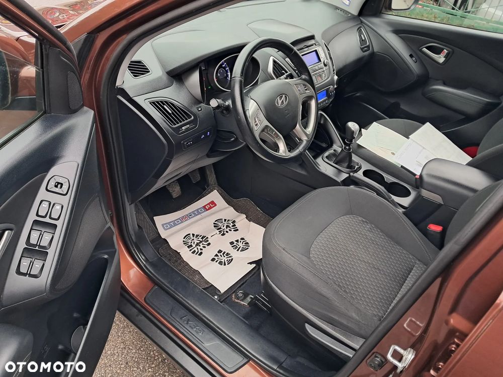 Hyundai ix35 1.7 CRDi 2WD blue Comfort - 14