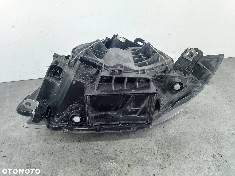 LAMPA PRZÓD PRAWA BMW 1 E81 20-A649 - 3