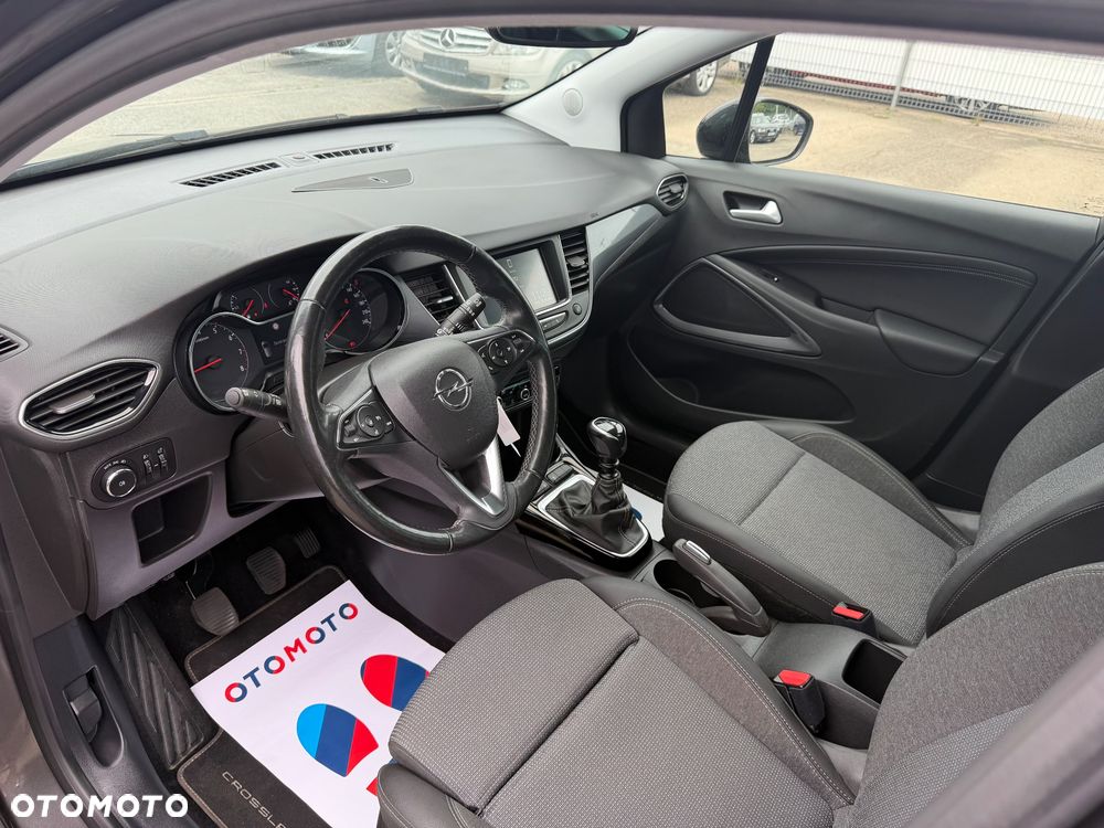 Opel Crossland X 1.2 T Design Line S&S - 13