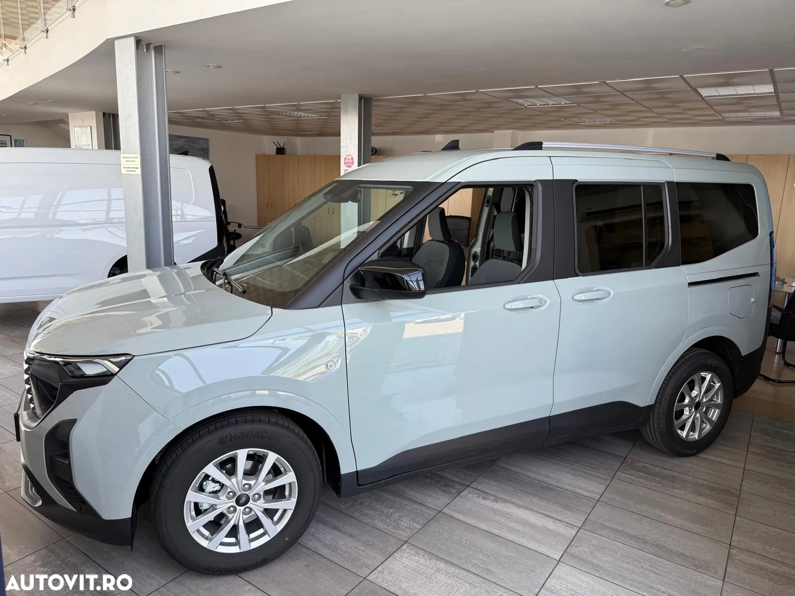 Ford Tourneo Courier 1.0 EcoBoost Titanium - 3