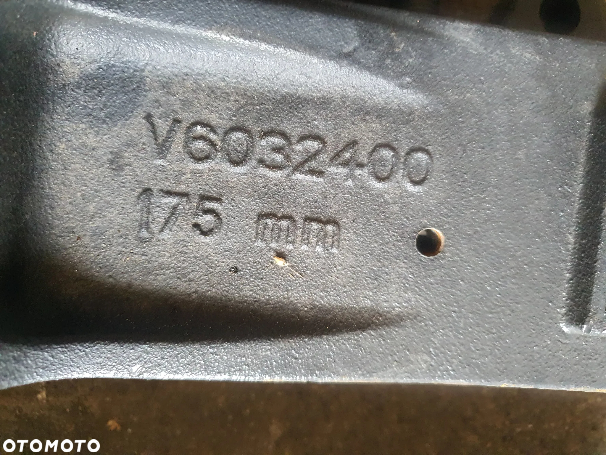 Mocowanie łapy siodła JOST 175 mm V6032400 - 3