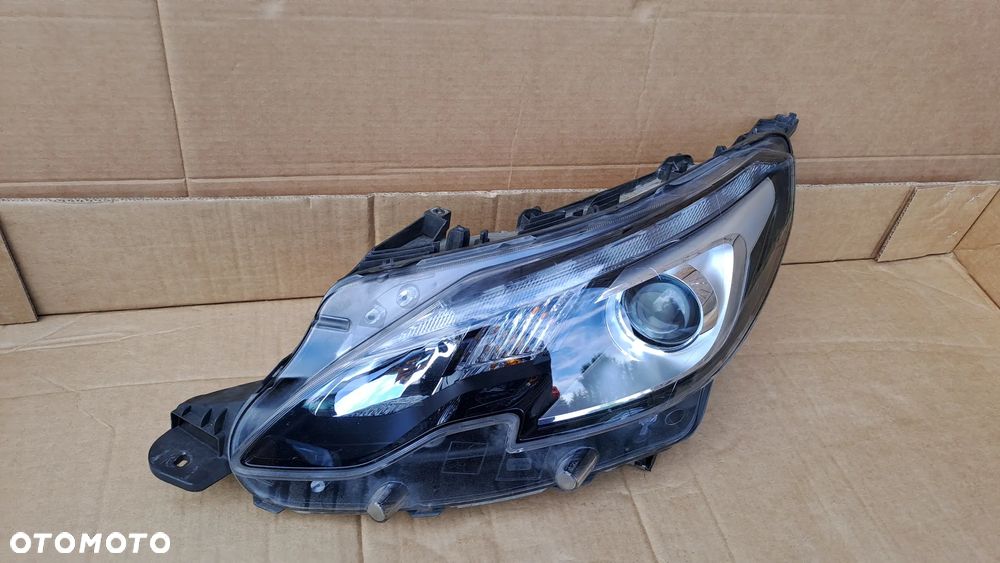 PEUGEOT 2008 LIFT LEWA LAMPA PRZEDNIA 9814749080 ŁADNA - 4