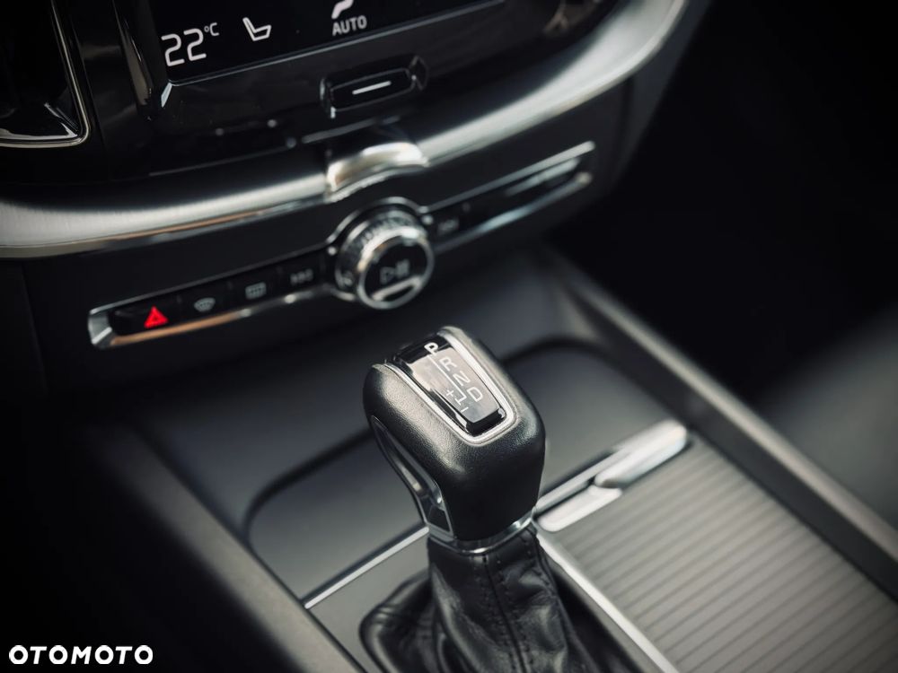Volvo XC 60 D4 Geartronic Momentum - 31