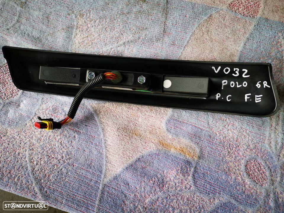 VW POLO 6R LUZ LED PARA CHOQUES ESQ V032 - 3