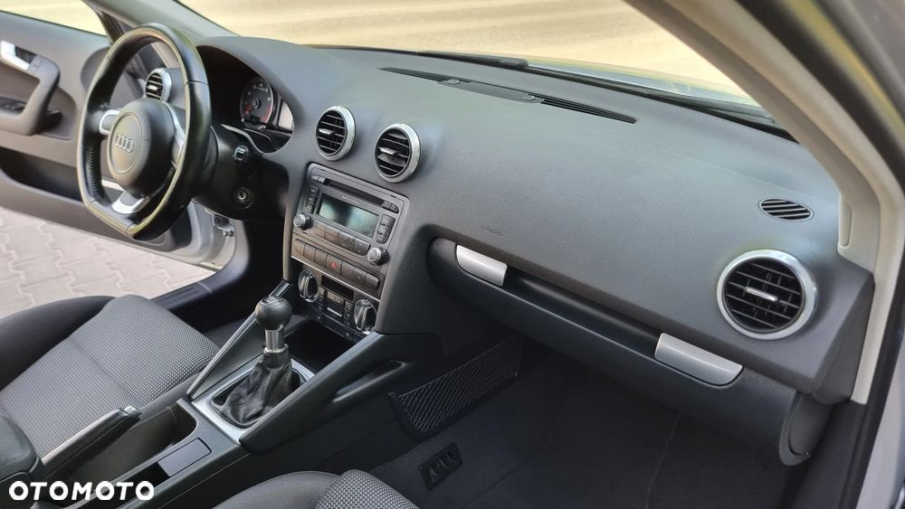 Audi A3 Sportback - 18