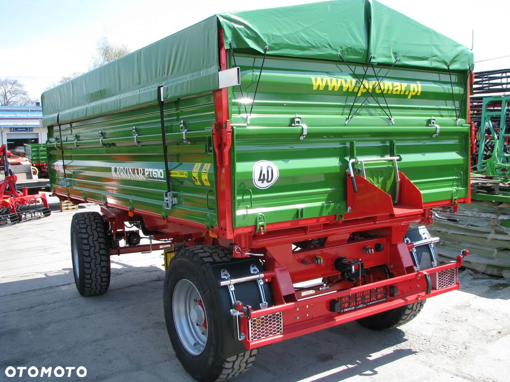 Pronar Przyczepa dwuosiowa paletowa Pronar PT-610 -10-ton, Przyczepa Pronar PT-653/2 - 6-ton z mechanizmem trójstronnego wywrotu, nadstawy, plandeka, balkon - 15
