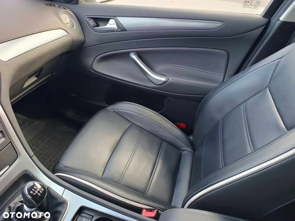 Ford Mondeo SW 2.0 TDCi Gold X - 4