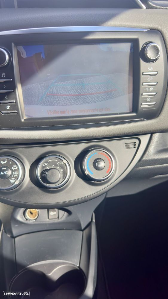 Toyota Yaris 1.0 VVT-i Y20 Club - 18