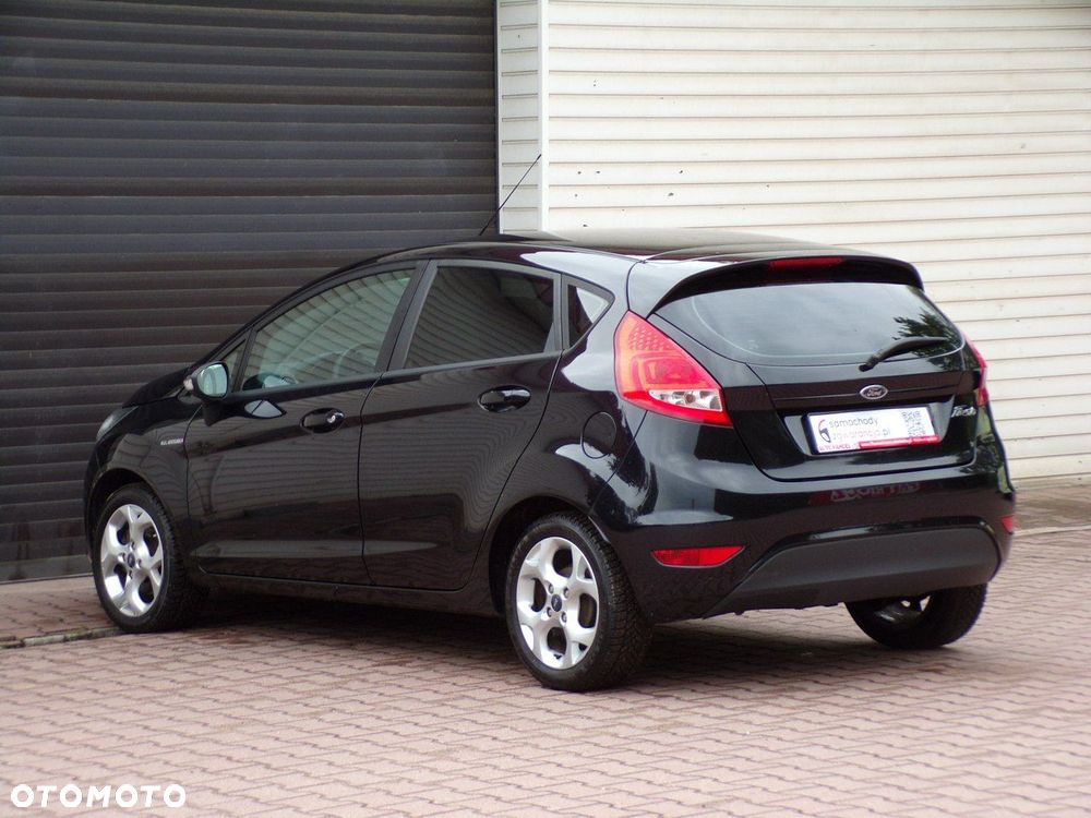 Ford Fiesta - 16