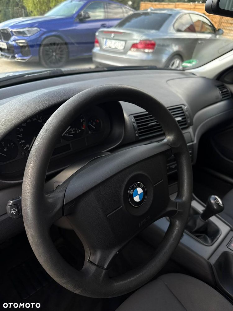 BMW Seria 3 316i Edition Exclusive - 7