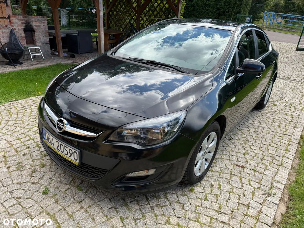Opel Astra 1.4 T EU6 - 1