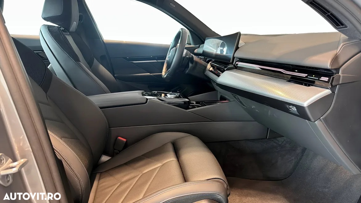 BMW Seria 5 530e xDrive AT PHEV - 8