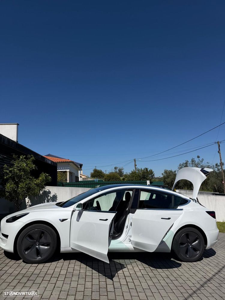 Tesla Model 3 Standard Range Plus RWD - 3