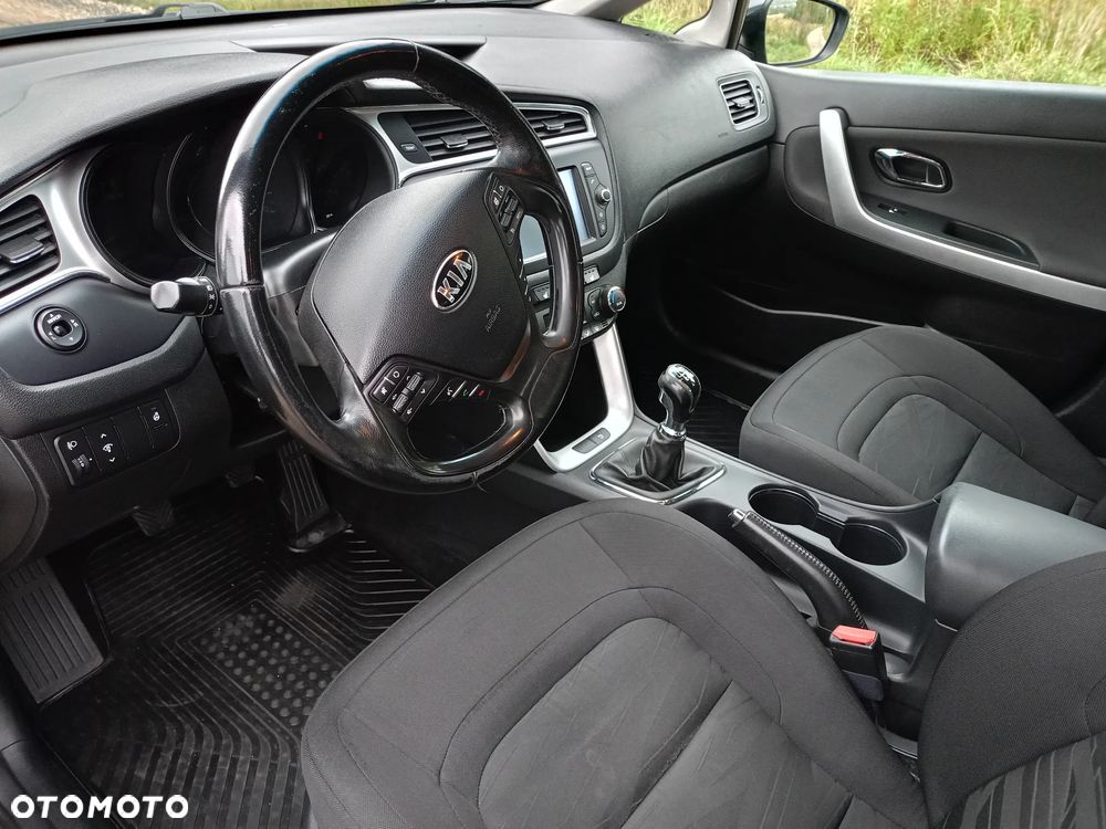 Kia Ceed Cee'd 1.6 GDI L Business Line - 8