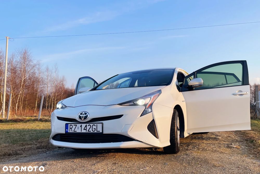 Toyota Prius 1.8 Hybrid Active - 11