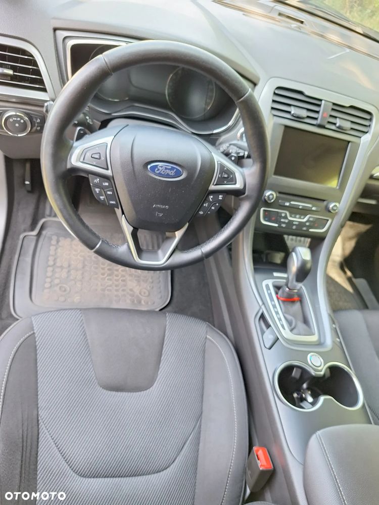 Ford Mondeo 2.0 EcoBoost Titanium - 23