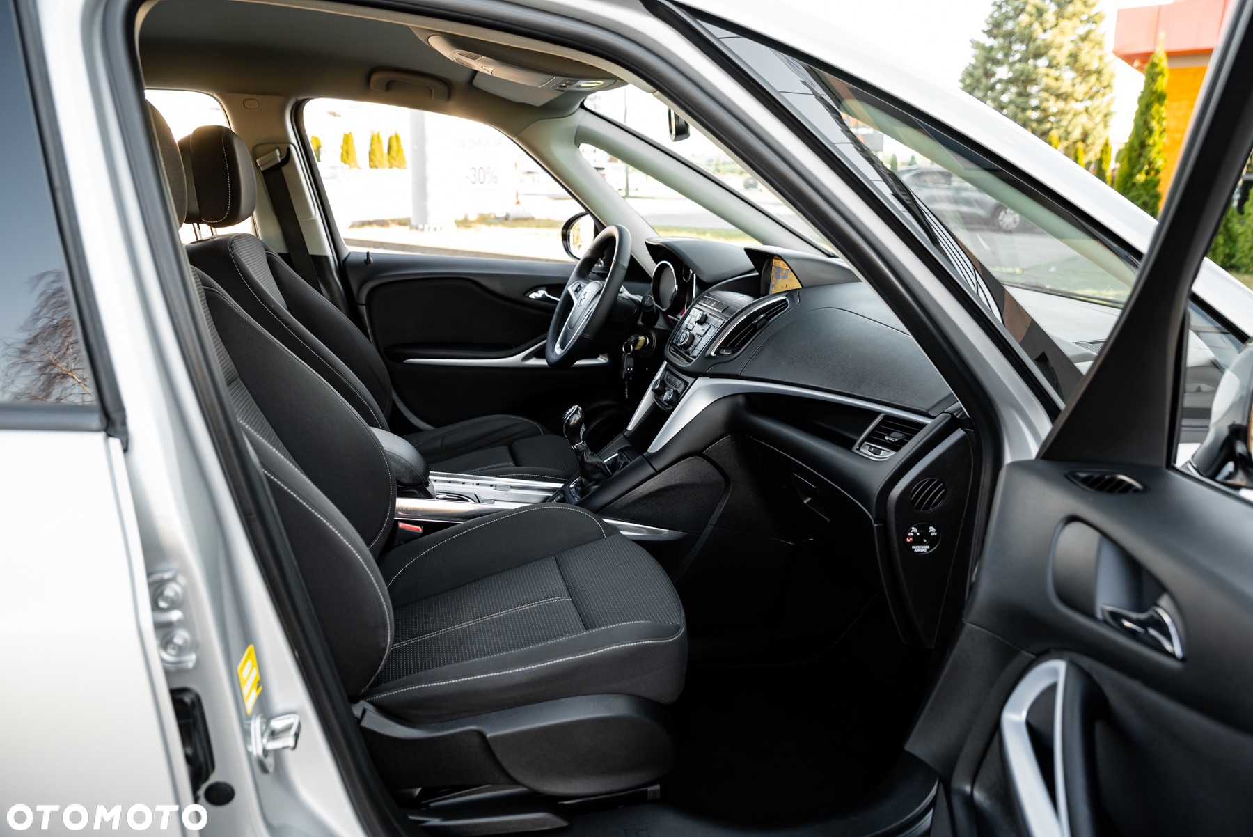 Opel Zafira Tourer 1.4 Turbo Business Edition - 35