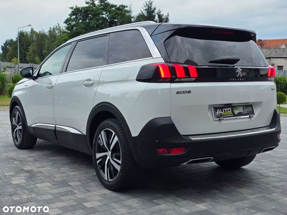 Peugeot 5008 - 5