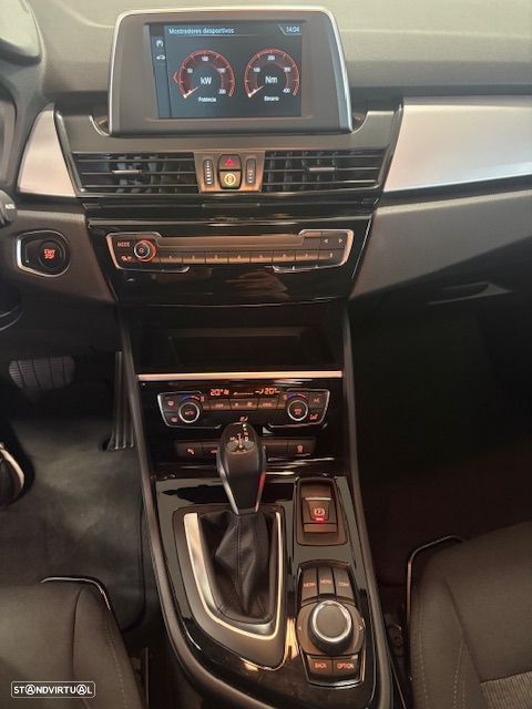 BMW 225xe Active Tourer Line Sport - 38