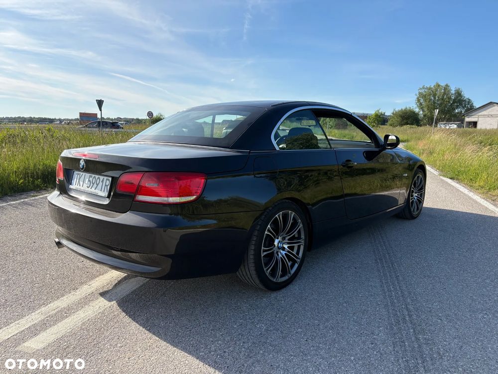 BMW Seria 3 320i - 5
