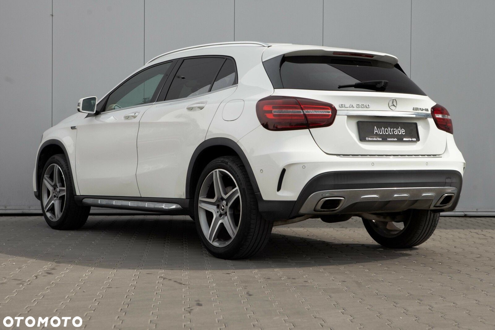Mercedes-Benz GLA 220 4-Matic AMG Line - 6