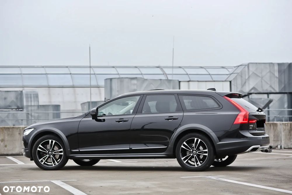 Volvo V90 Cross Country D5 SCR AWD Pro - 10