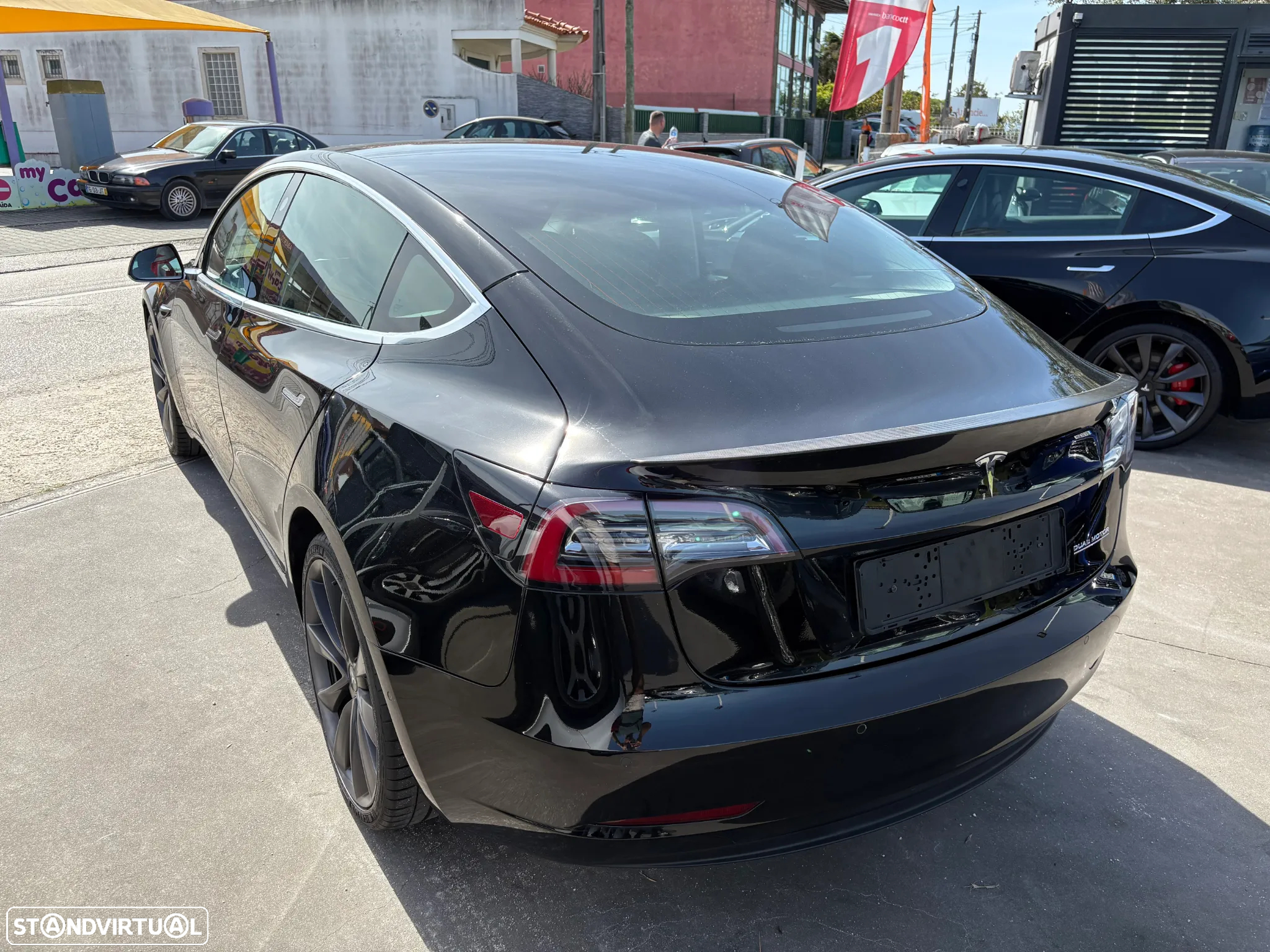 Tesla Model 3 Long Range AWD Dual Motor Performance - 5