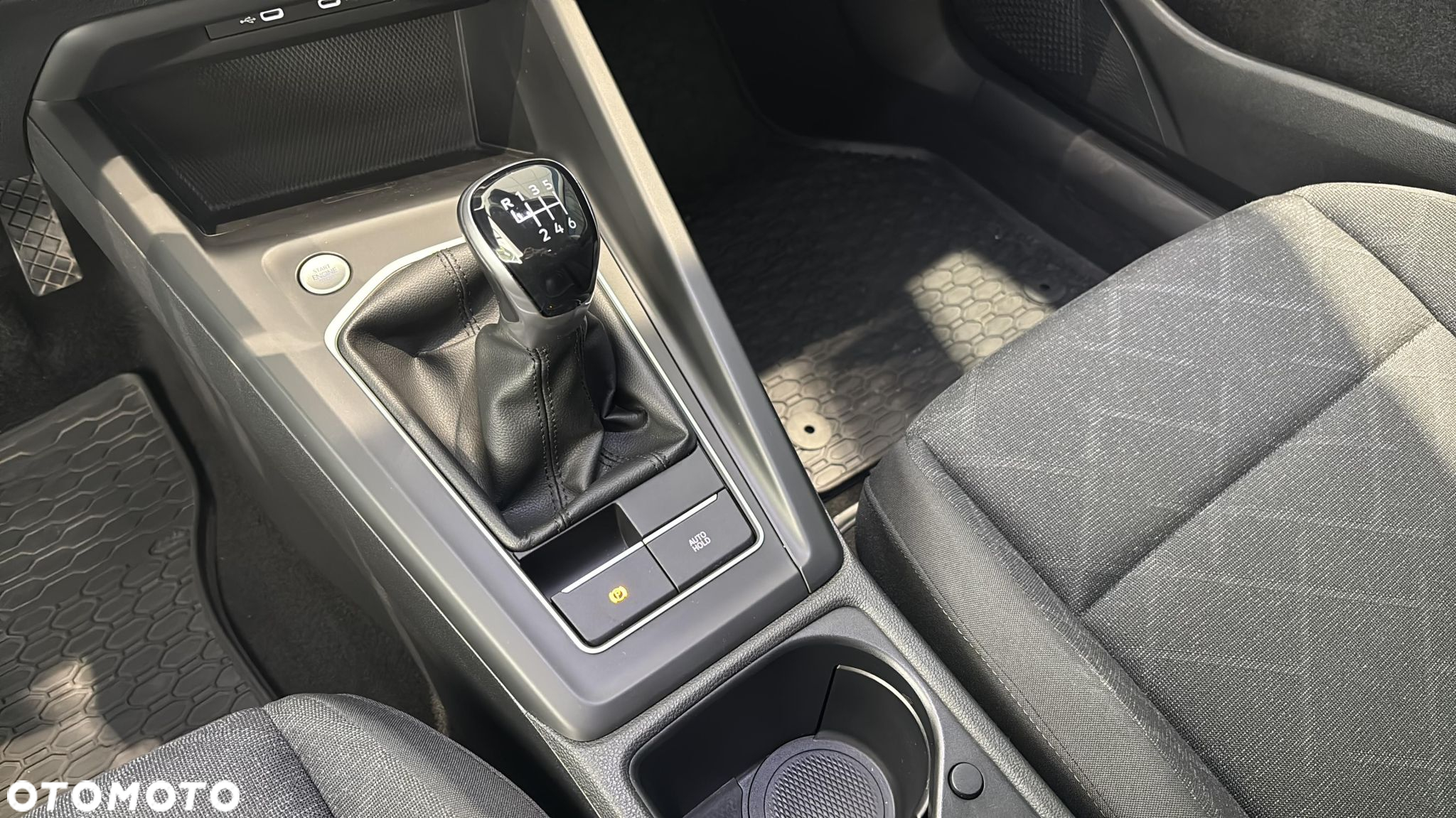 Volkswagen Golf VIII 1.5 TSI EVO Life - 15