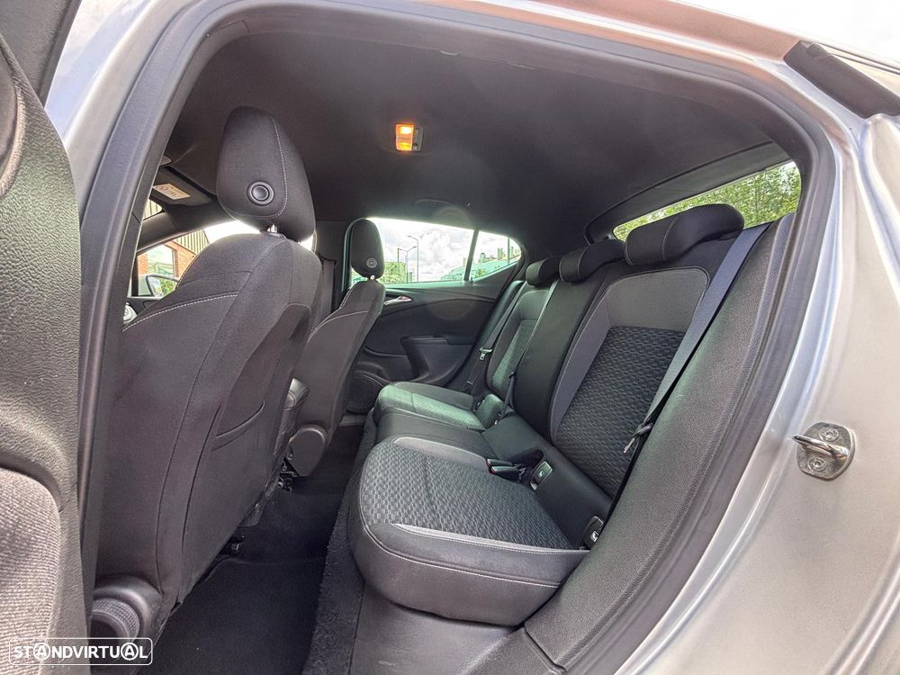 Opel Astra 1.5 D Business Edition S/S - 12