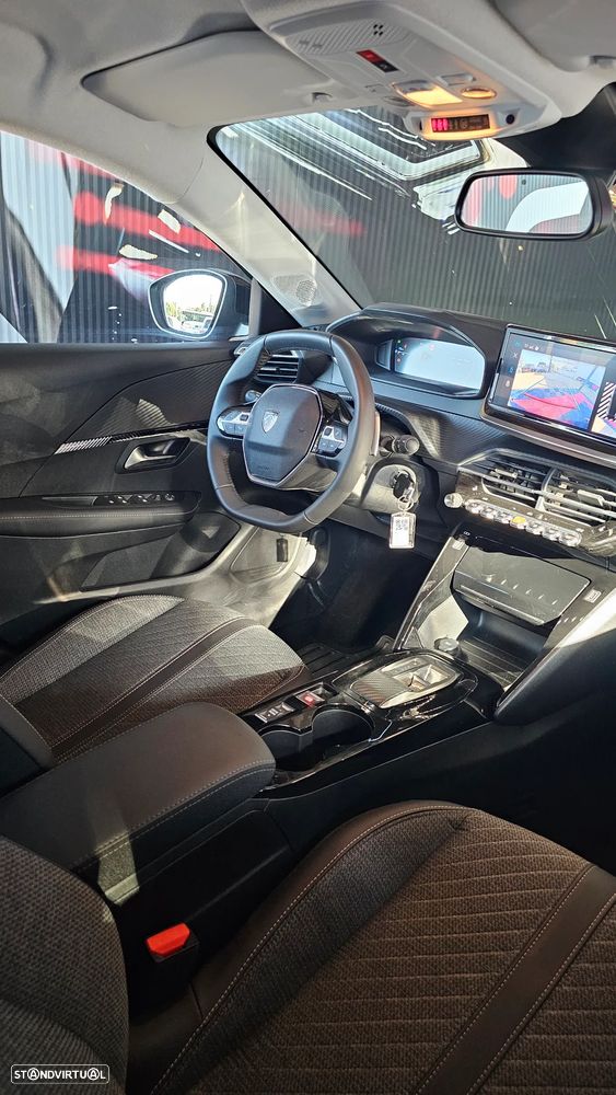 Peugeot 208 1.2 Hybrid Allure e-DCS6 - 25
