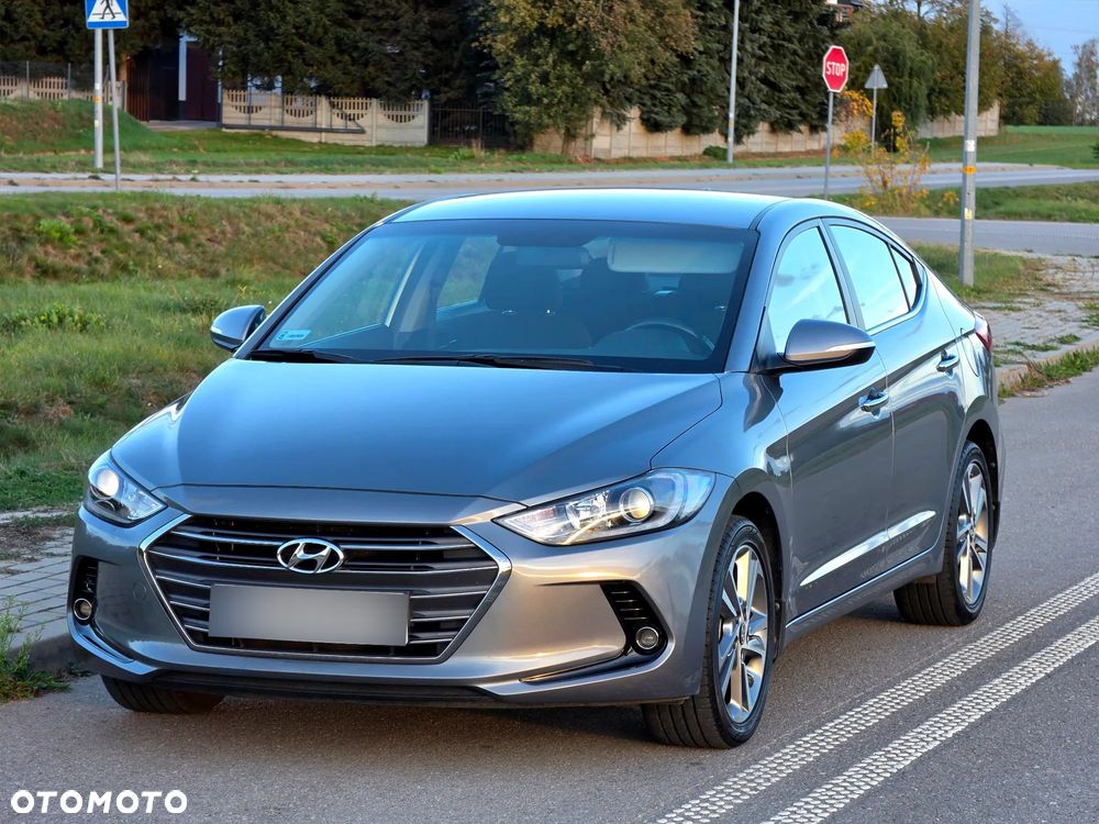 Hyundai Elantra 1.6 Comfort - 7